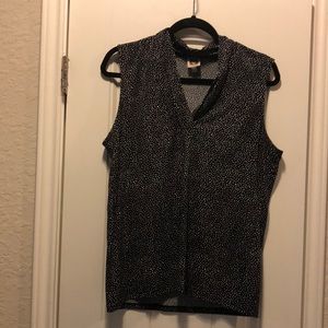 Anne Klein black/white sleeveless blouse